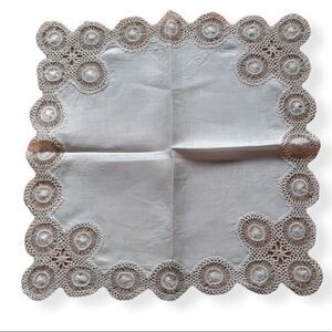 Handmade bobbin lace hanky